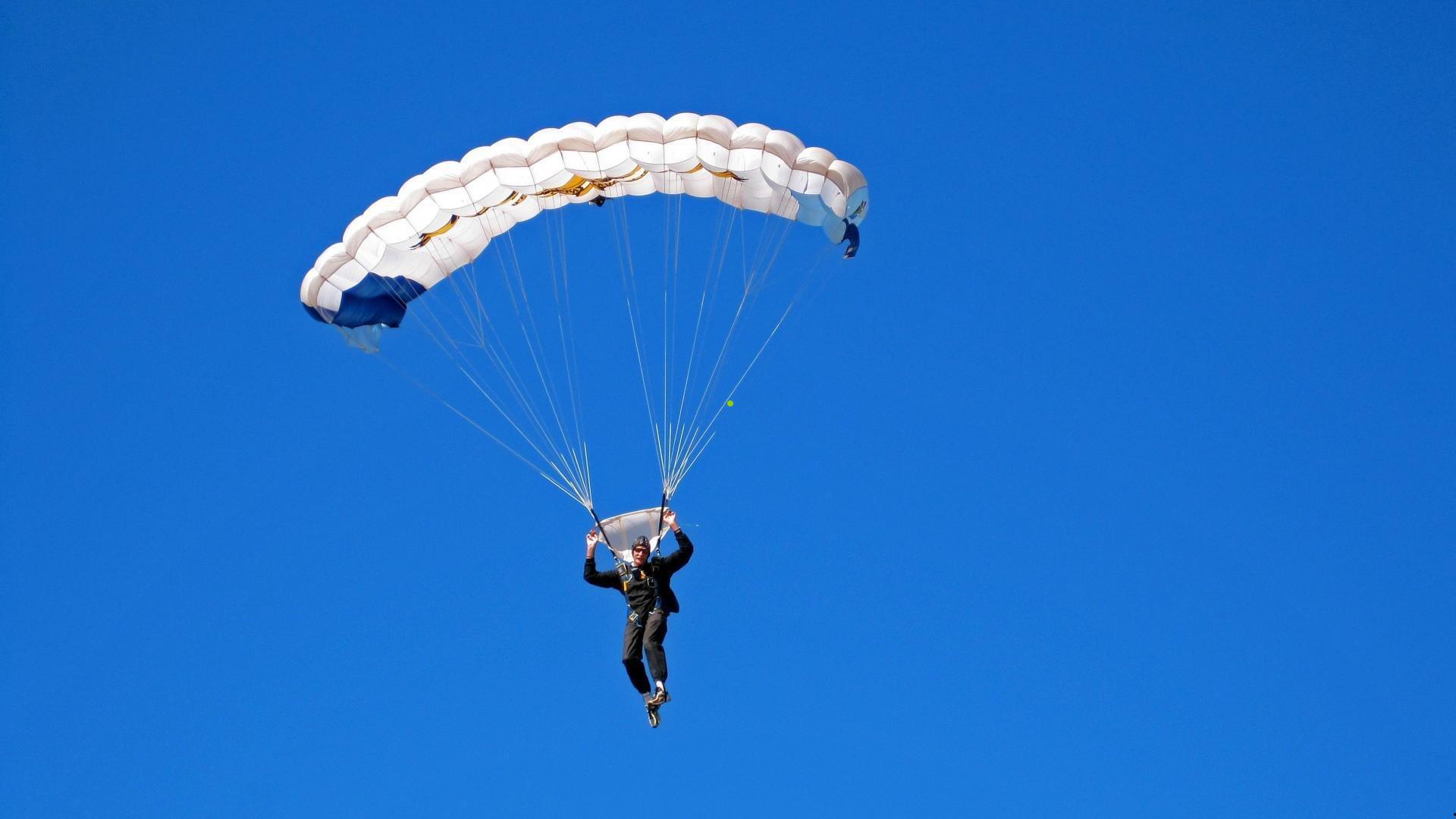 云南玉昆主帅安德森,冲超仅是起点,长远愿景塑造足球新篇章