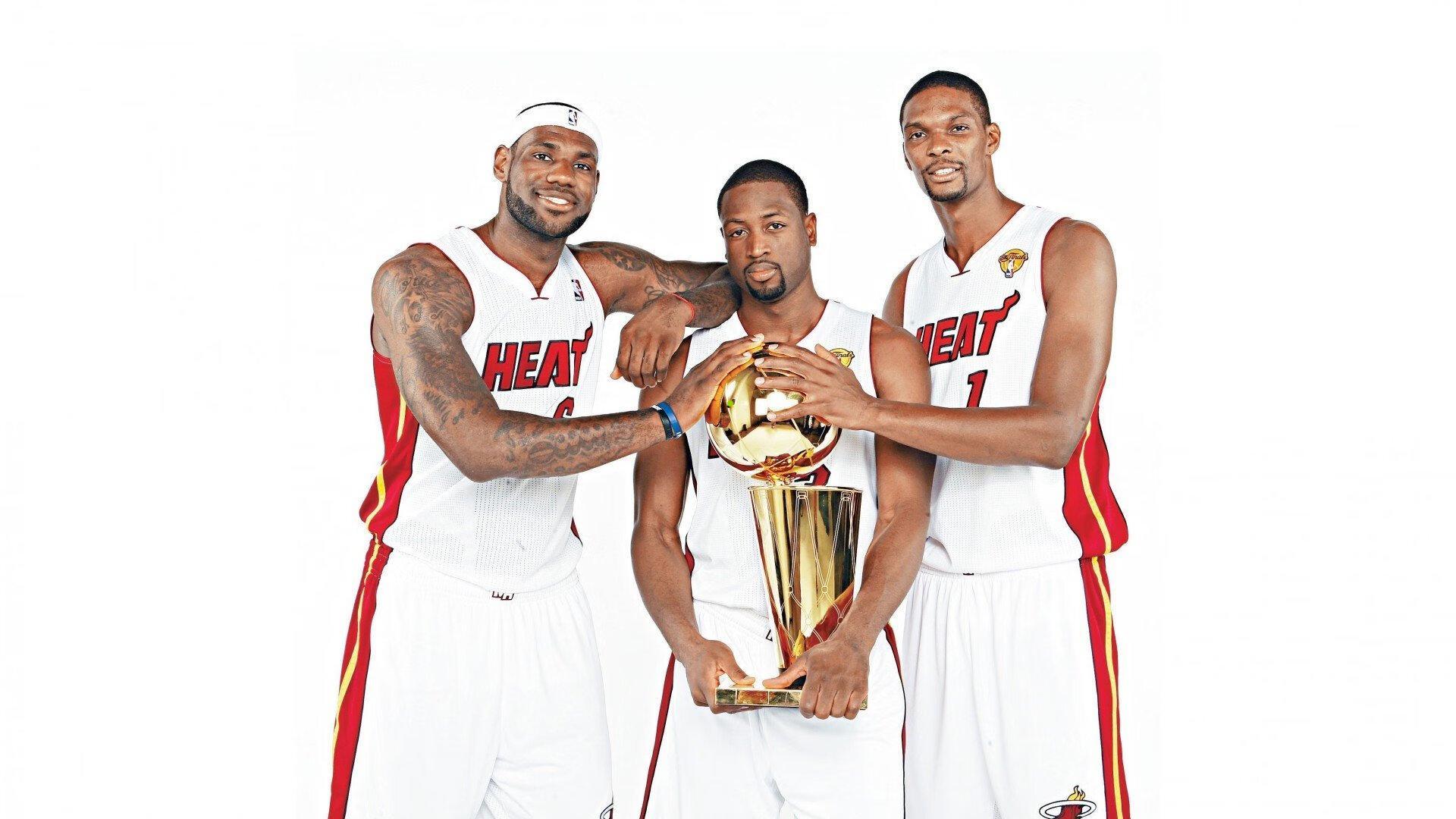 金年会·官方网站：NBA一夜动态，库里伤情最新进展，卫冕冠军迎关键补强，快船重组方案浮出水面